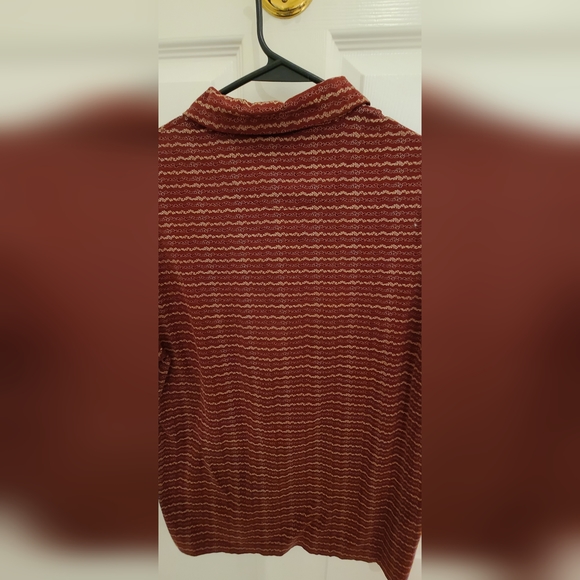 Tiger Woods Maroon Collared Button Men's Golf Shirt Size Small - Picture 4 of 5